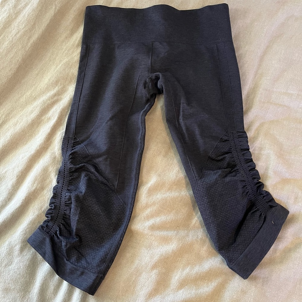 Lululemon Athletica Leggings Dark Grey Size 6 Small